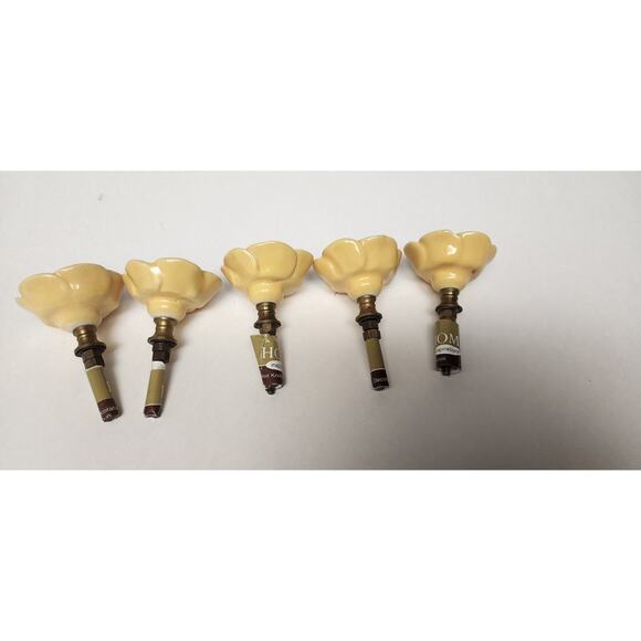 Home Inspirations Decorative 2" Wide Knobs Yellow/Red Lots Of 5 - Picture 2 of 5